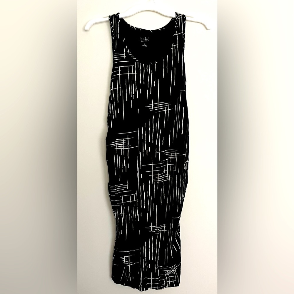 XS Bodycon Tank Maternity Dress by Ingrid & Isabel. EUC. Black & White.